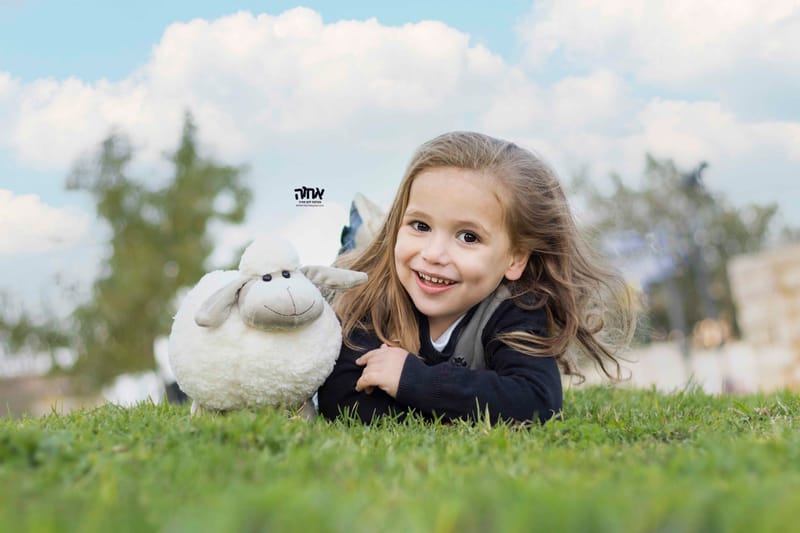 חלאקה, בת מצווה ומשפחה