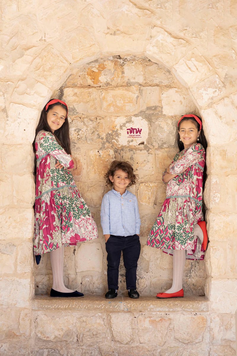 חלאקה, בת מצווה ומשפחה