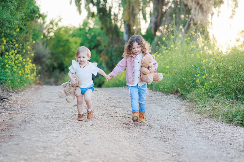 חלאקה, בת מצווה ומשפחה