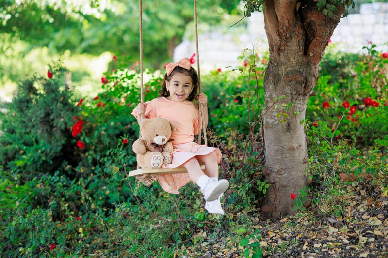 חלאקה, בת מצווה ומשפחה