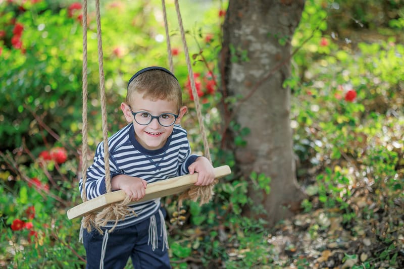 חלאקה, בת מצווה ומשפחה