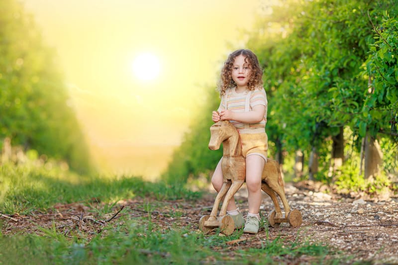 חלאקה, בת מצווה ומשפחה