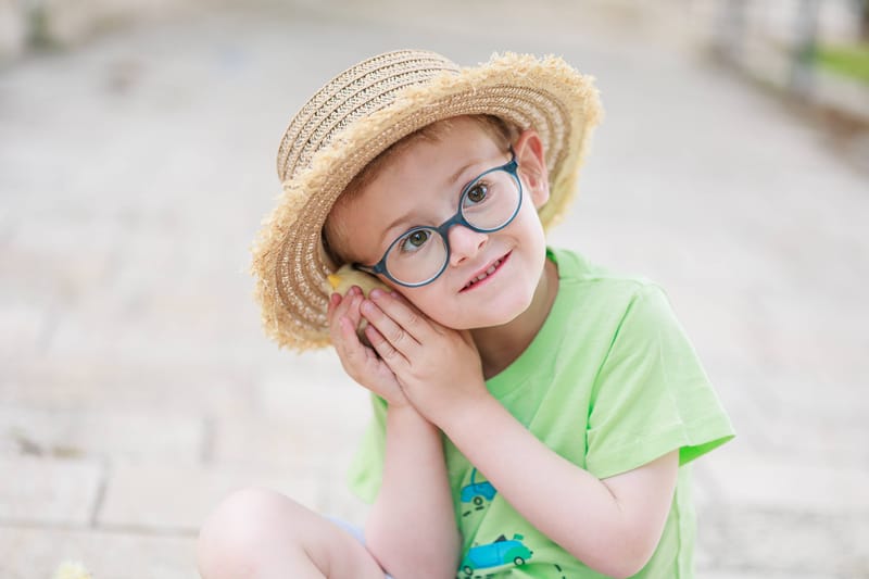 חלאקה, בת מצווה ומשפחה