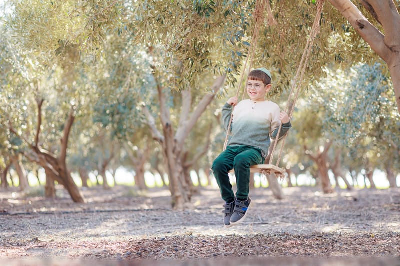 חלאקה, בת מצווה ומשפחה