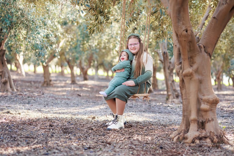 חלאקה, בת מצווה ומשפחה