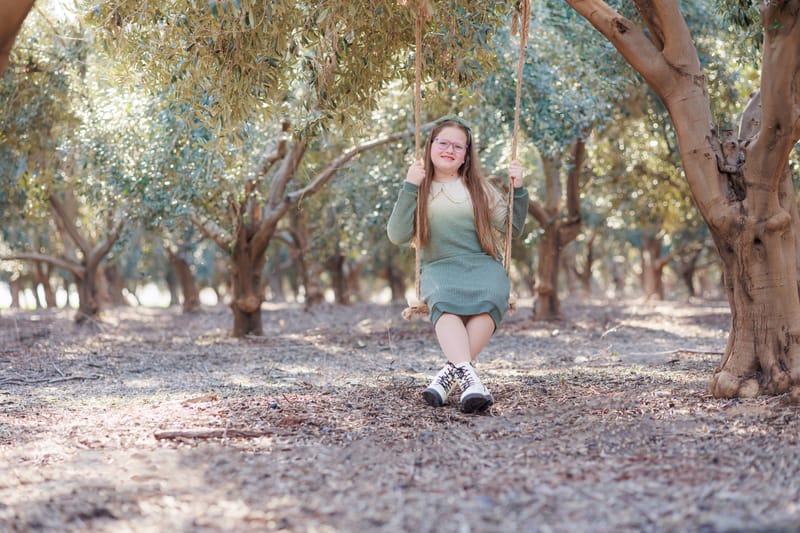חלאקה, בת מצווה ומשפחה