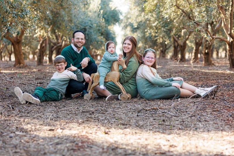 חלאקה, בת מצווה ומשפחה