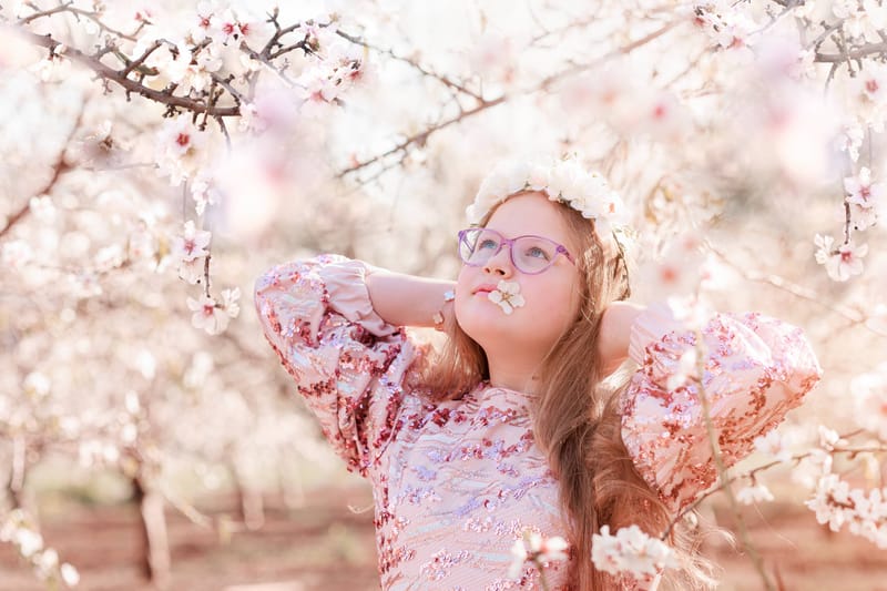חלאקה, בת מצווה ומשפחה