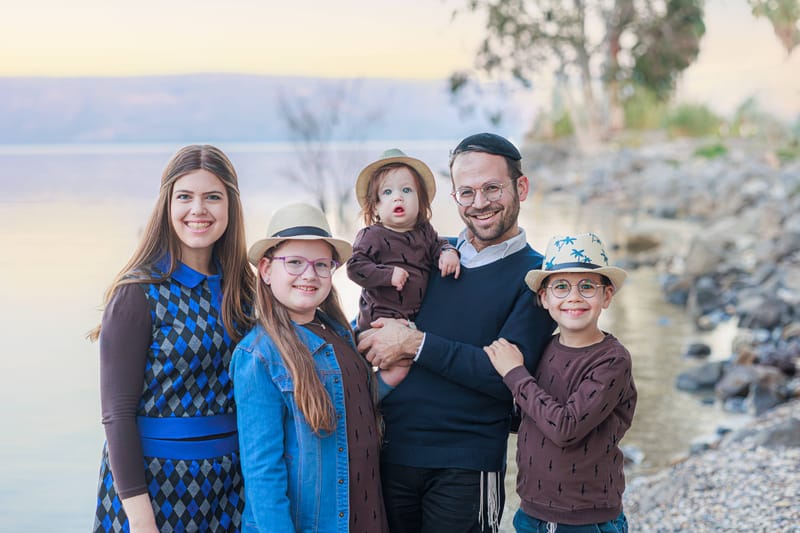 חלאקה, בת מצווה ומשפחה