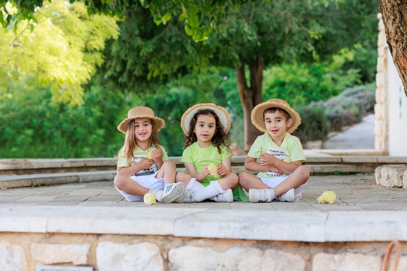 חלאקה, בת מצווה ומשפחה