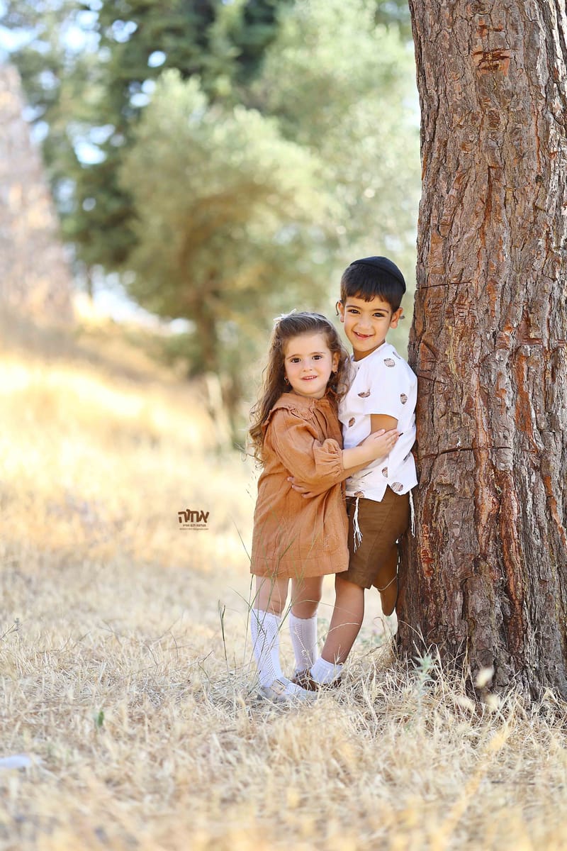 חלאקה, בת מצווה ומשפחה