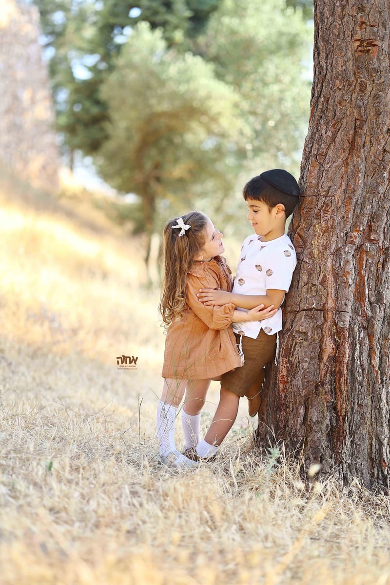 חלאקה, בת מצווה ומשפחה