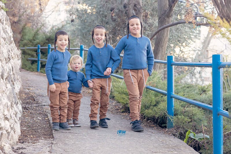 חלאקה, בת מצווה ומשפחה