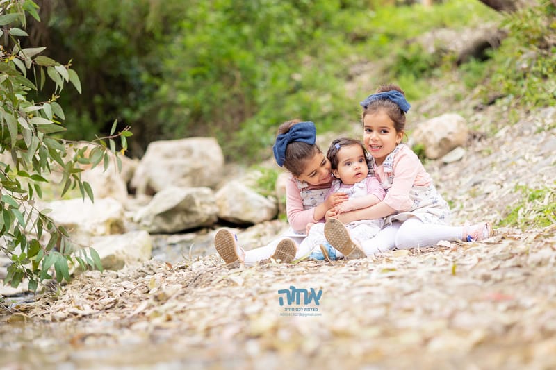 חלאקה, בת מצווה ומשפחה