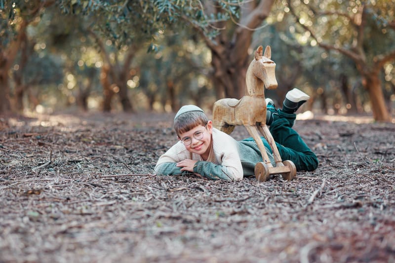 חלאקה, בת מצווה ומשפחה