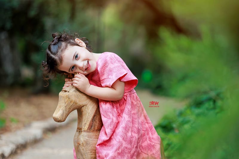 חלאקה, בת מצווה ומשפחה