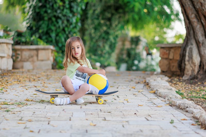 חלאקה, בת מצווה ומשפחה