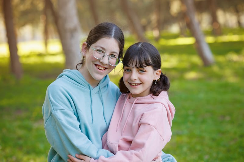 חלאקה, בת מצווה ומשפחה