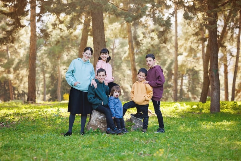 חלאקה, בת מצווה ומשפחה