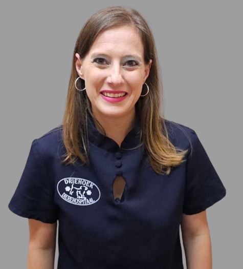 Lumandrie Warden - Receptionist