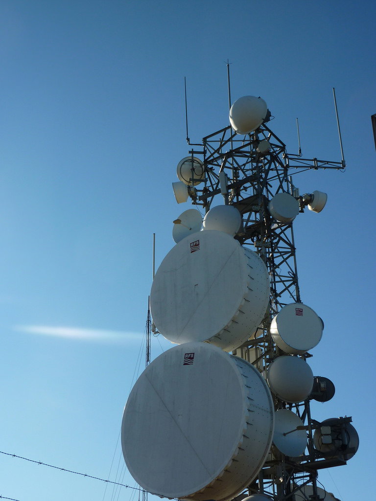 COMUNICACIONES Y RADIO DIFUSIÓN