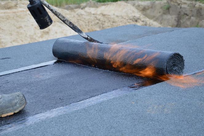 איטום כללי והלחמת יריות ביטומניות