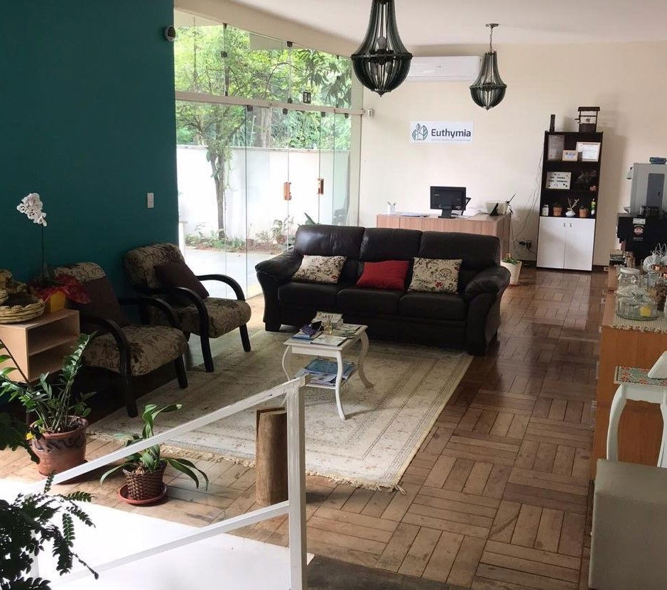 O Instituto Euthymia é um espaço de atendimento interdisciplinar, voltado para a atenção ao cuidado integral humano.