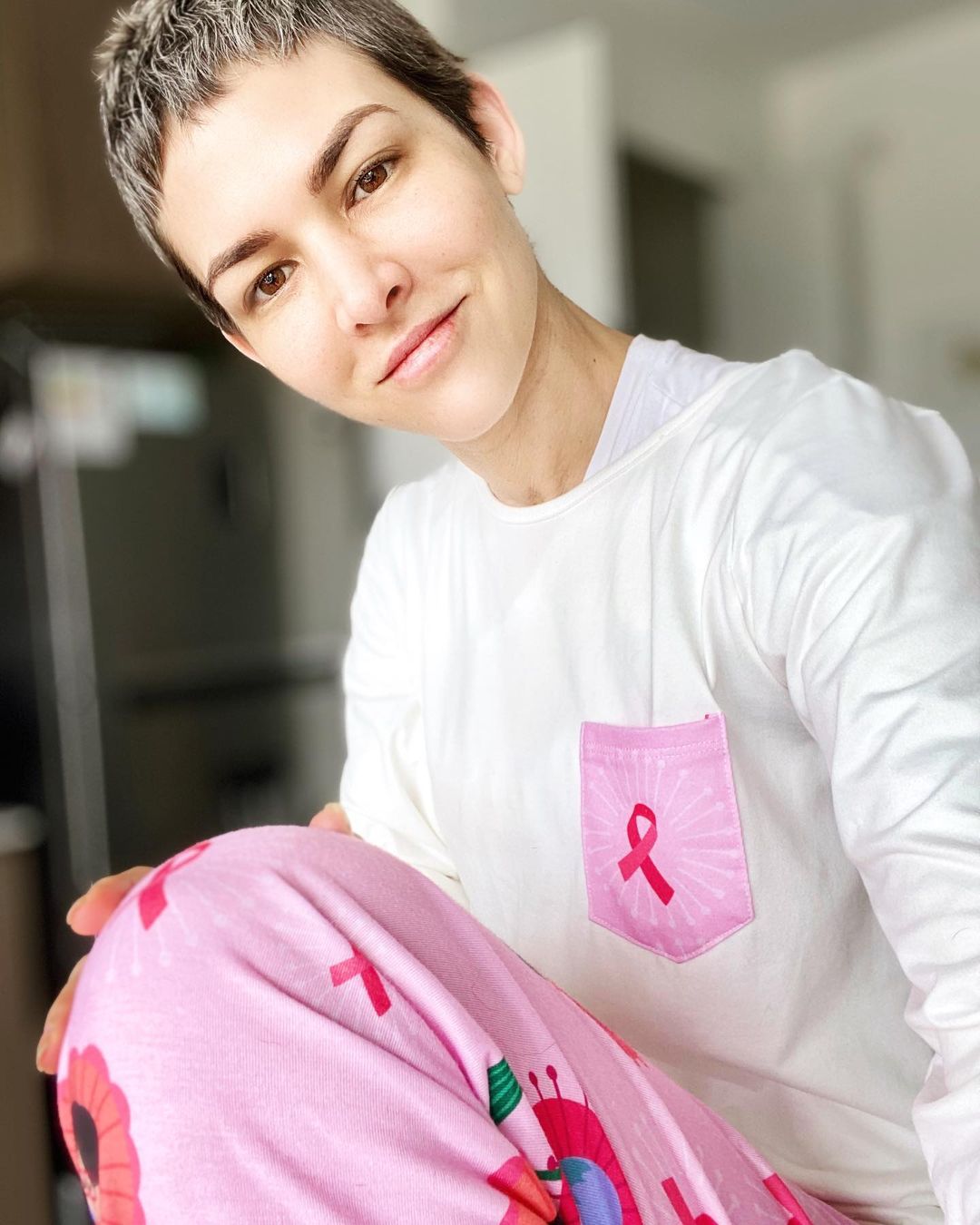 Anahí de Cárdenas presenta canción inspirada en su lucha contra el cáncer