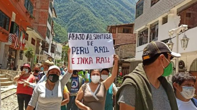 Machu Picchu: turistas extranjeros reclaman para ingresar a la ciudadela