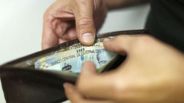 Ejecutivo propone proyecto para brindar ayuda a peruanos con deudas pendientes