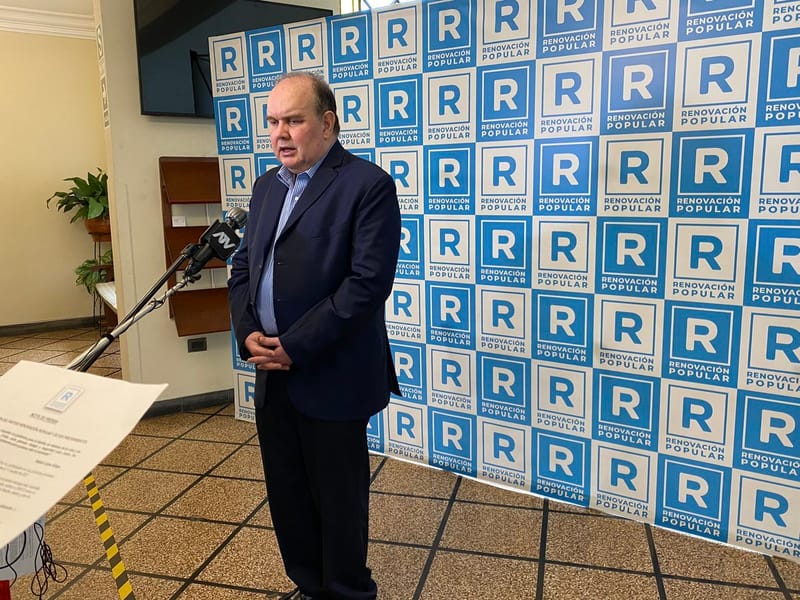 Partido Solidaridad Nacional cambia a Renovación Popular con Rafael López Aliaga como candidato