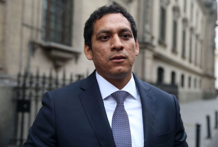 Congresista Luis Valdez viajó a Miami para recibir el Año Nuevo pese a protestas agrarias en La Libertad