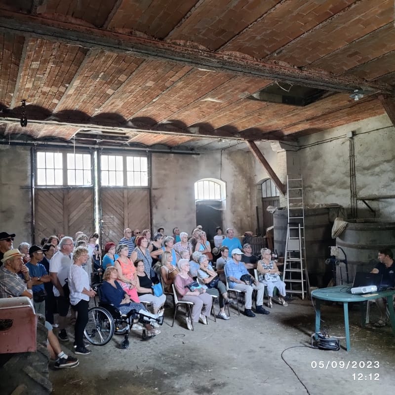 PIQUE NIQUE DETENTE AU CHATEAU DE LUZY
