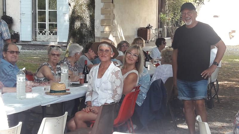 PIQUE NIQUE DETENTE AU CHATEAU DE LUZY