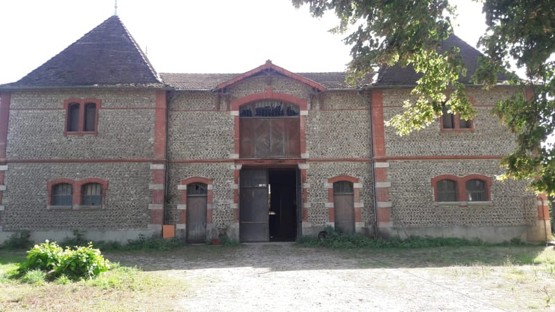 PIQUE NIQUE DETENTE AU CHATEAU DE LUZY