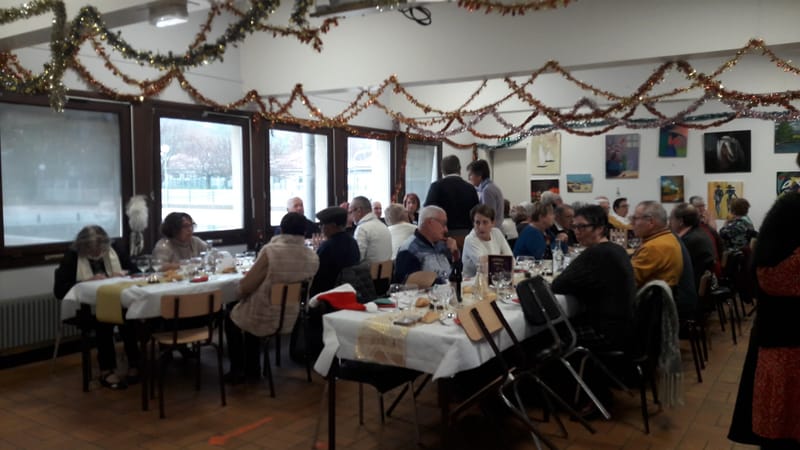OHOTOS DU REPAS DE NOËL DU 8 DECEMBRE 2023