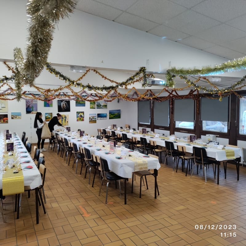 OHOTOS DU REPAS DE NOËL DU 8 DECEMBRE 2023