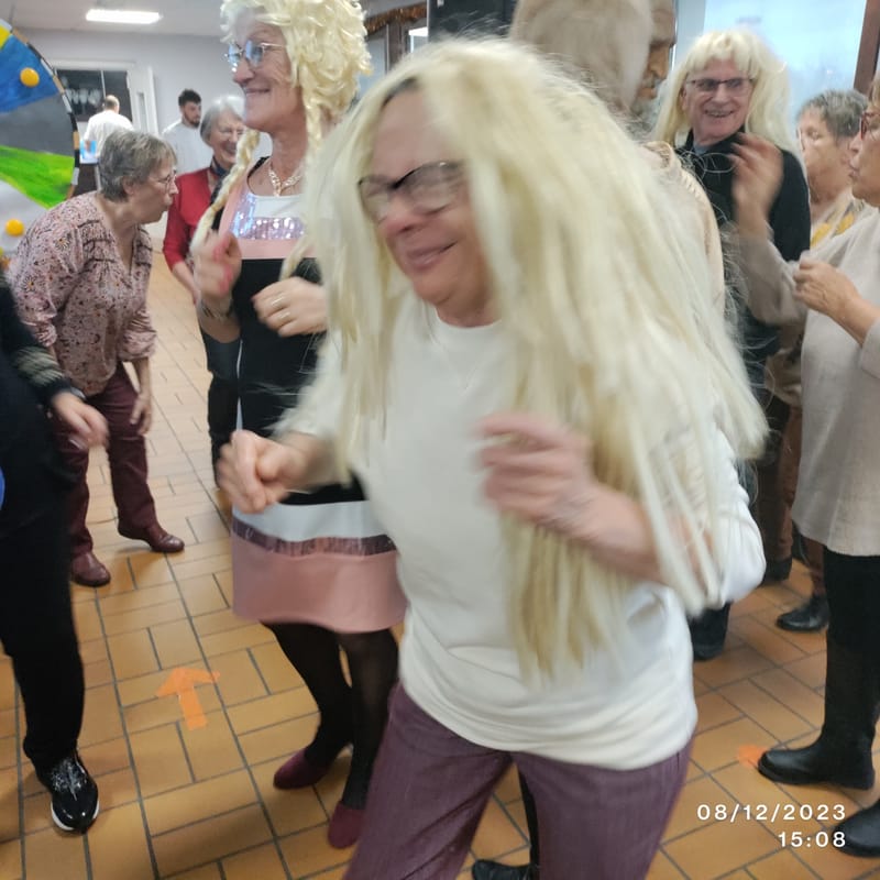 OHOTOS DU REPAS DE NOËL DU 8 DECEMBRE 2023