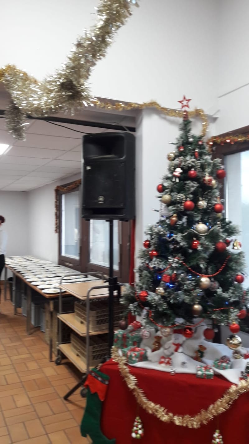 OHOTOS DU REPAS DE NOËL DU 8 DECEMBRE 2023