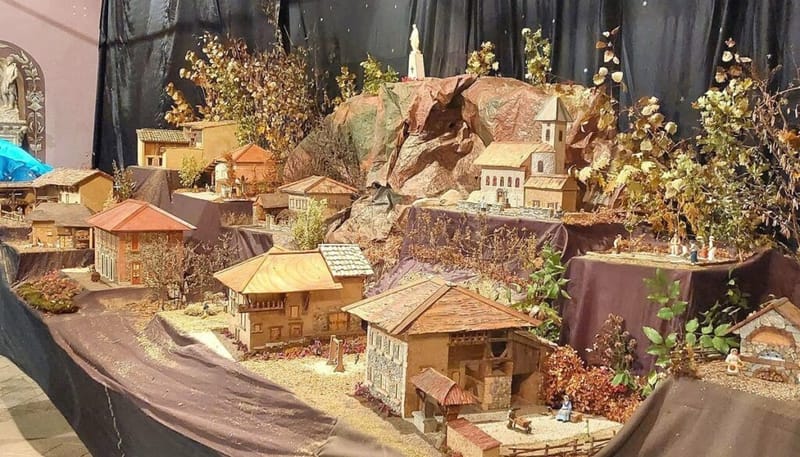 VILLAGE MINIATURE