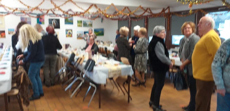 OHOTOS DU REPAS DE NOËL DU 8 DECEMBRE 2023