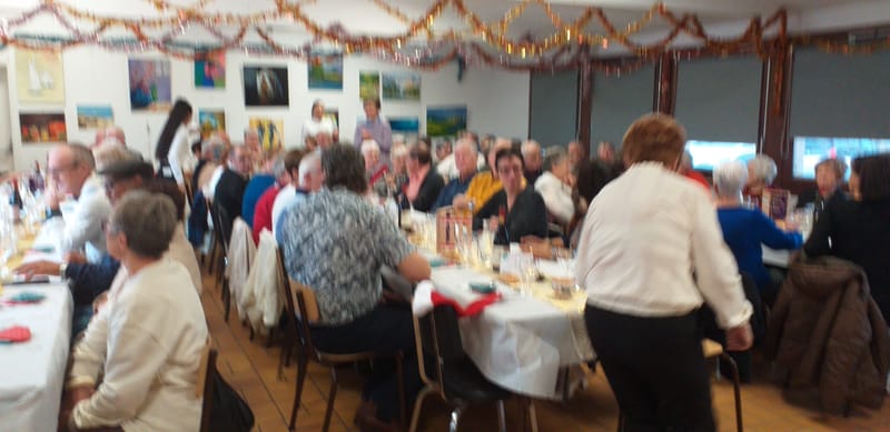 OHOTOS DU REPAS DE NOËL DU 8 DECEMBRE 2023