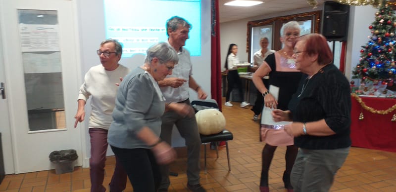 OHOTOS DU REPAS DE NOËL DU 8 DECEMBRE 2023