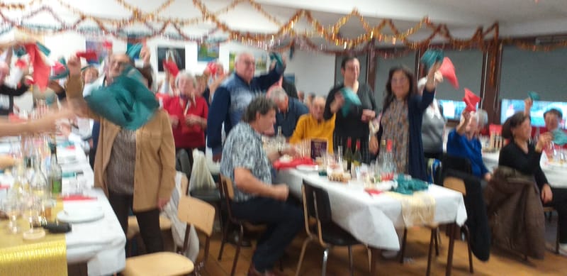 OHOTOS DU REPAS DE NOËL DU 8 DECEMBRE 2023