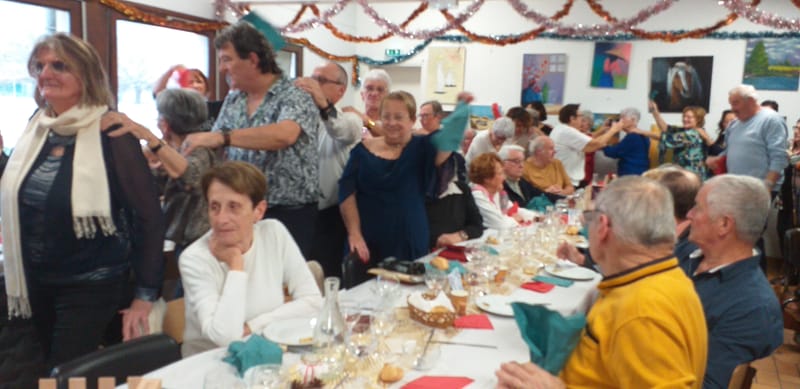 OHOTOS DU REPAS DE NOËL DU 8 DECEMBRE 2023