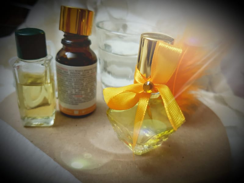 💙IL MERAVIGLIOSO PROFUMO DEGLI ARCANGELI DEL SOLE 💜