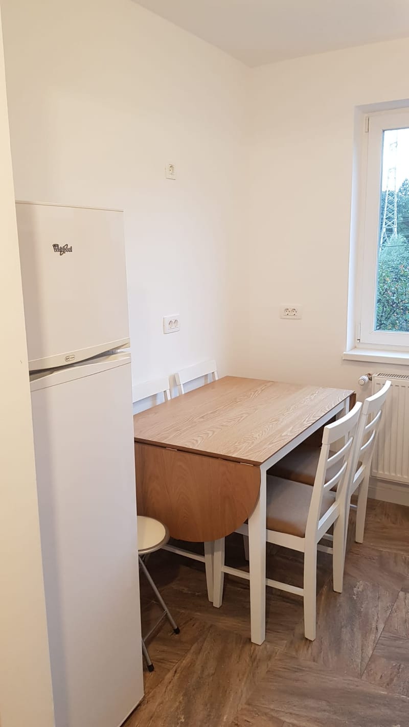 Amenajare apartament cu un dormitor, cartierul Grigorescu. Planuri de situatie, alegere produse, schite tehnice, randari partiale.