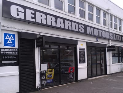 Why Aluminium Shop fronts are required in London?