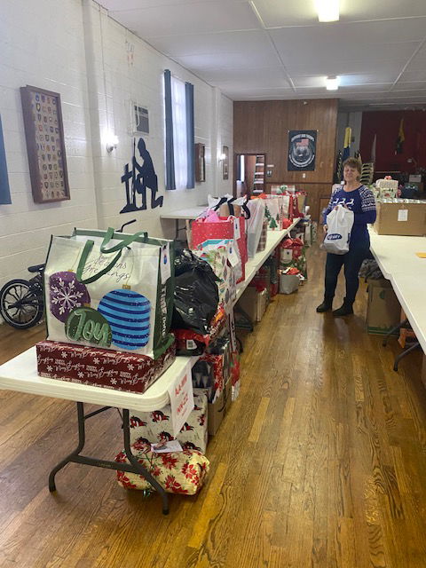 2025 Christmas Senior Gifts Drop Off