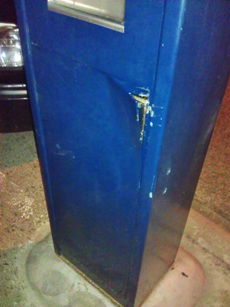 Parkoló automatát akartak feltörni